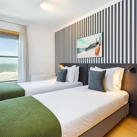 Whome Panoramic View With Elevator, Ac, Garage Perfect For Families & Business Travellers Διαμέρισμα *
