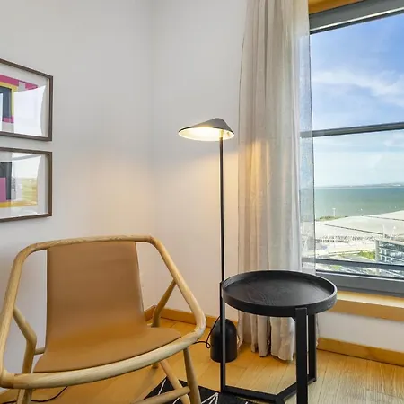 Apartament Whome Panoramic View With Elevator, Ac, Garage Perfect For Families & Business Travellers