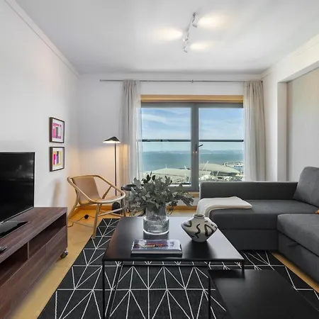 Whome Panoramic View With Elevator, Ac, Garage Perfect For Families & Business Travellers Апартаменты *