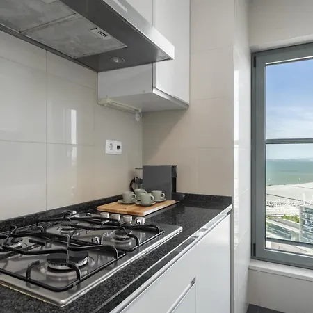 Whome Panoramic View With Elevator, Ac, Garage Perfect For Families & Business Travellers Apartament