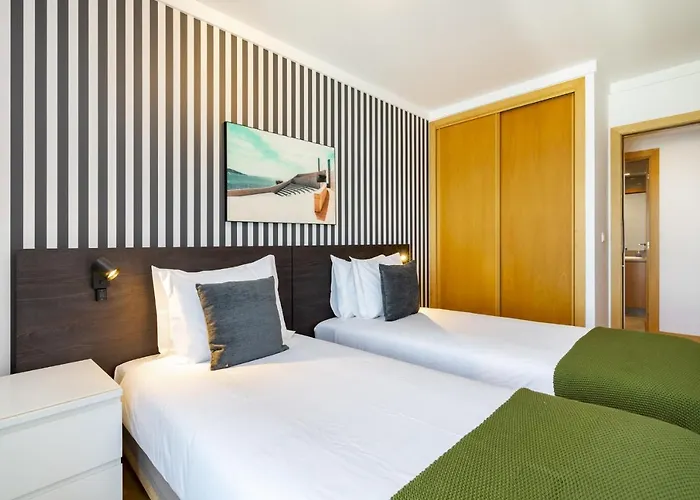 Whome Panoramic View With Elevator, Ac, Garage Perfect For Families & Business Travellers Apartamento Lisboa